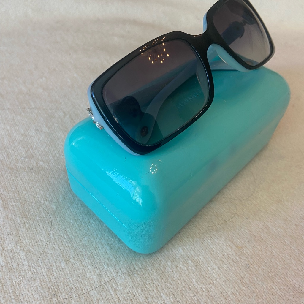 Tiffany & Co. Black Sunglasses With Turquoise Case